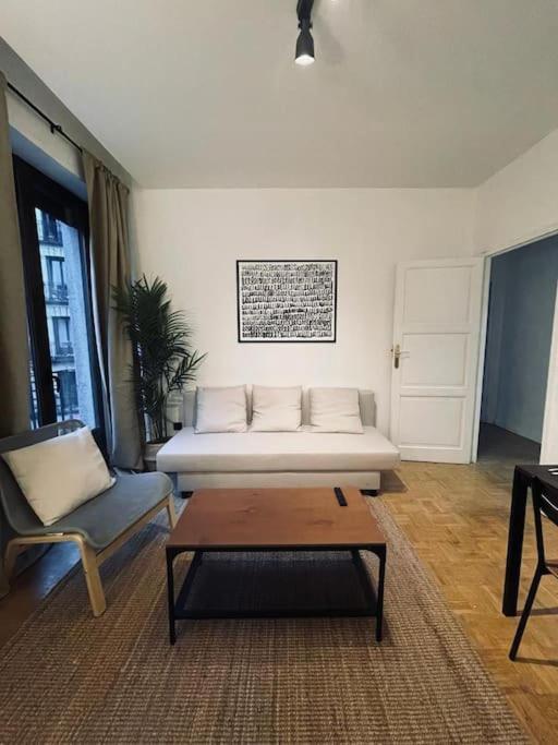 Amplio Y Centrico Apt Para 9Px En La Latina/Rastro Madrid Exteriér fotografie